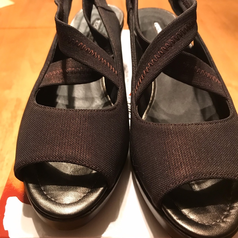 Donald J Pliner wedge sandals